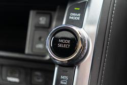 2025 Toyota Landcruiser VX