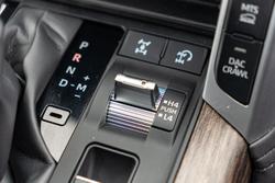 2025 Toyota Landcruiser VX