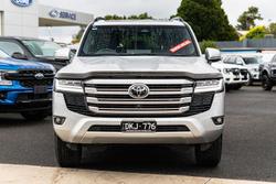 2025 Toyota Landcruiser VX