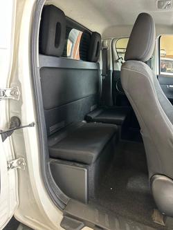 2018 Toyota Hilux SR5 GUN126R 4X4 Dual Range Glacier White