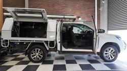 2018 Toyota Hilux SR5 GUN126R 4X4 Dual Range Glacier White