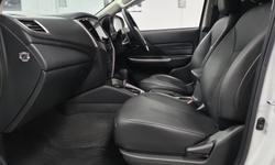 2023 Mitsubishi Triton Xtreme MR MY23 4X4 Dual Range White Diamond with Black Roof