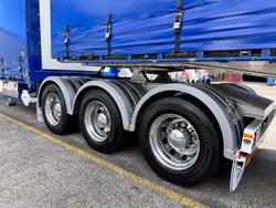 2010 Krueger 32 Pallet Dd