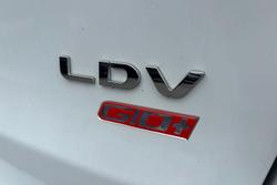 2022 LDV G10 +