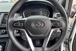 2022 LDV G10 +
