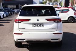 2022 Mitsubishi Outlander Exceed