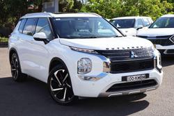 2022 Mitsubishi Outlander Exceed