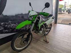2015 Kawasaki KLX250S GREEN