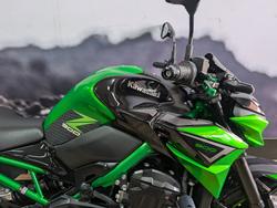 2022 Kawasaki Z900 SUPERNAKED (ZR900) Black