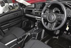 2025 Mitsubishi Triton GLX