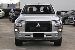 2025 Mitsubishi Triton GLX