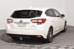 2017 Subaru Impreza 2.0i