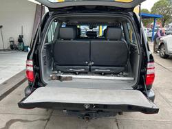 2005 Toyota Landcruiser GXL