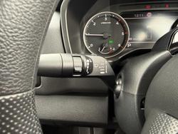 2025 Nissan Navara SL