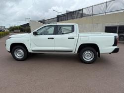 2025 Nissan Navara SL