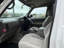 2012 Nissan Patrol DX