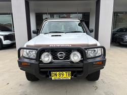 2012 Nissan Patrol DX