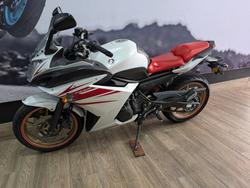 2010 Yamaha FZ6R WHITE