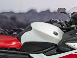 2010 Yamaha FZ6R WHITE