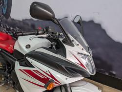2010 Yamaha FZ6R WHITE