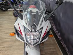 2010 Yamaha FZ6R WHITE