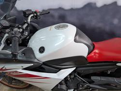 2010 Yamaha FZ6R WHITE