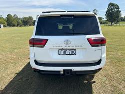 2024 Toyota Landcruiser Sahara