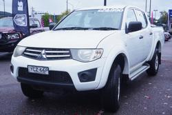 2014 Mitsubishi Triton GLX