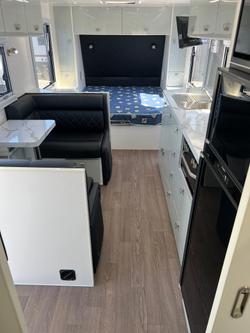 2021 Design RV Forerunner Van 5, 20'