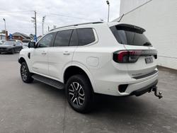 2024 Ford Everest Platinum