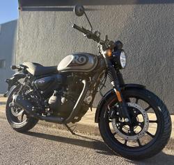 2025 Royal Enfield Hunter 350 Hunter Grey
