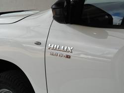2024 Toyota Hilux SR