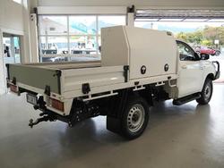 2024 Toyota Hilux SR