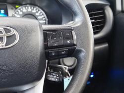 2024 Toyota Hilux SR