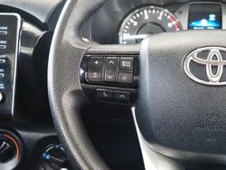 2024 Toyota Hilux SR