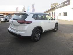 2026 Nissan X-TRAIL ST