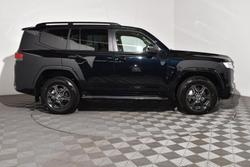 2025 Toyota Landcruiser Sahara ZX