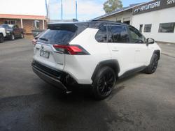 2024 Toyota RAV4 XSE