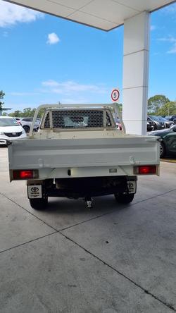 2022 Toyota Hilux SR