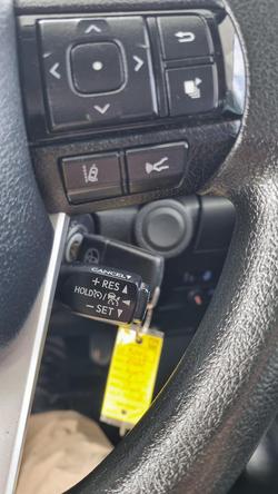 2022 Toyota Hilux SR