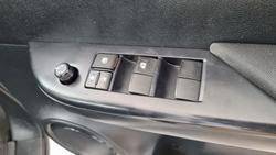 2022 Toyota Hilux SR