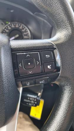 2022 Toyota Hilux SR