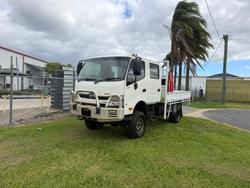 2018 Hino 300 Series 817 White