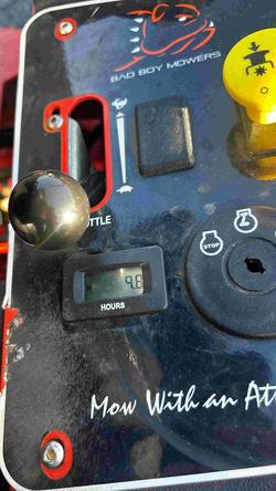 2023 BAD BOY Maverick HD Zero Turn Mower C/W 54in Deck ORANGE