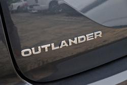 2026 Mitsubishi Outlander LS