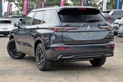 2026 Mitsubishi Outlander LS