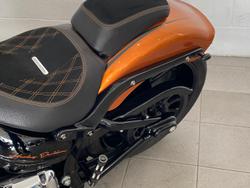 2014 Harley-Davidson Breakout 103 (FXSB) Softail Orange
