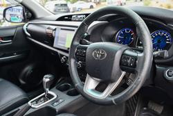 2016 Toyota Hilux SR5