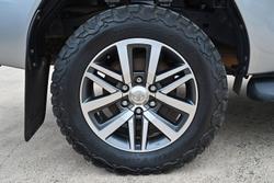 2016 Toyota Hilux SR5