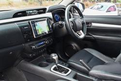 2016 Toyota Hilux SR5